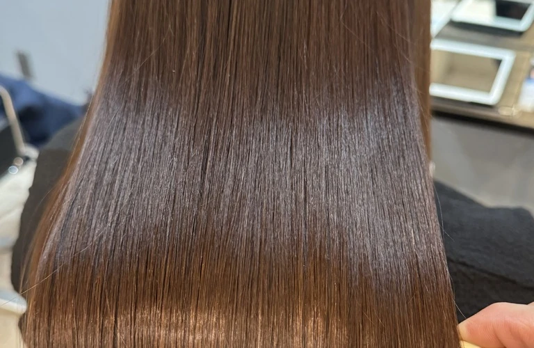 魅力的なヘアスタイルを手に入れるポイントを解説！美容室の求人情報や魅力的な施術内容をチェック