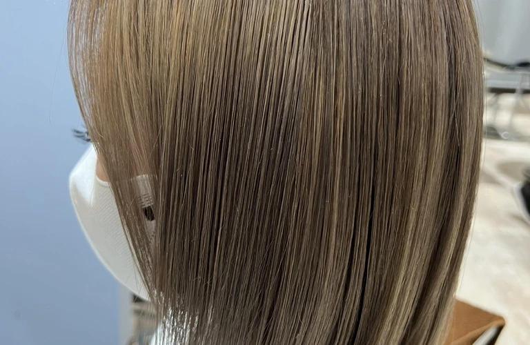 髪の悩みを解消し、美しい髪質を手に入れる秘訣